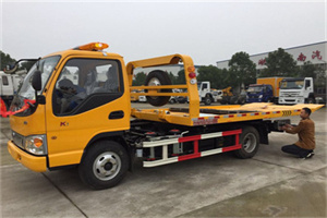 蒸湘哪里有拖车服务