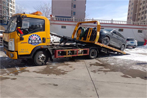 蒸湘救援拖车费用怎么算